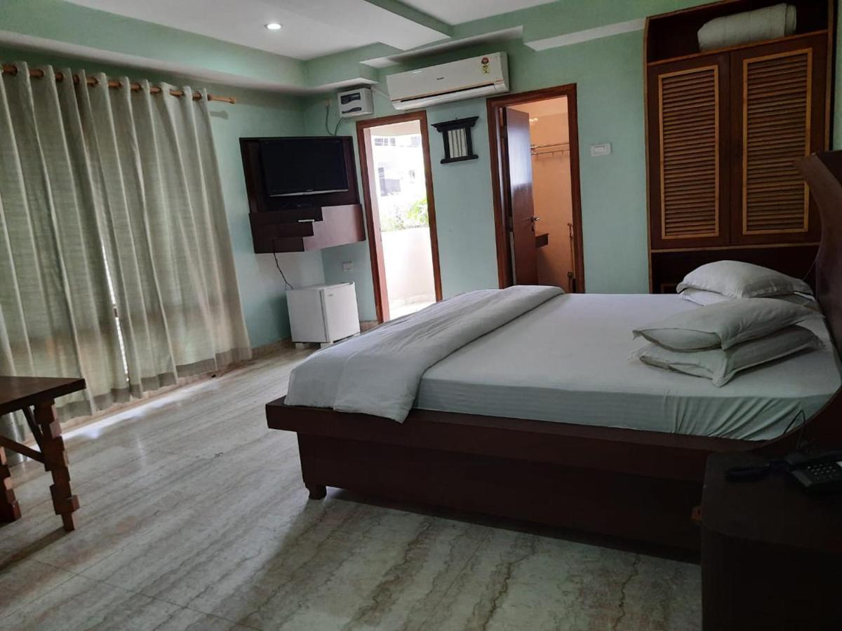 Hotel Rains Inn Guwahati Zewnętrze zdjęcie