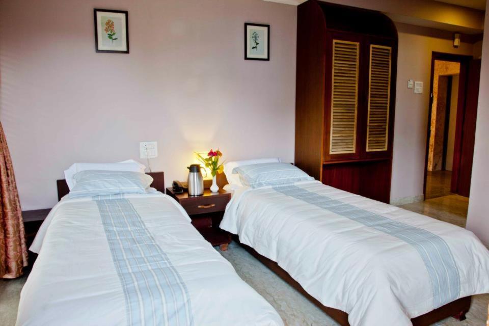Hotel Rains Inn Guwahati Zewnętrze zdjęcie