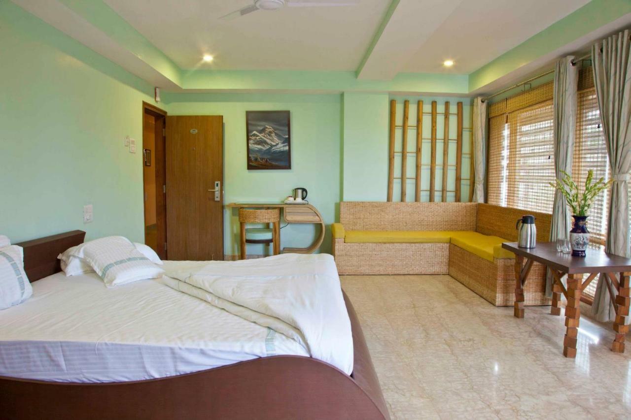 Hotel Rains Inn Guwahati Zewnętrze zdjęcie